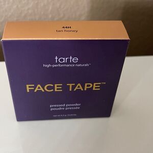 NIB Tarte Face Tape Pressed powder 44H Tan Honey